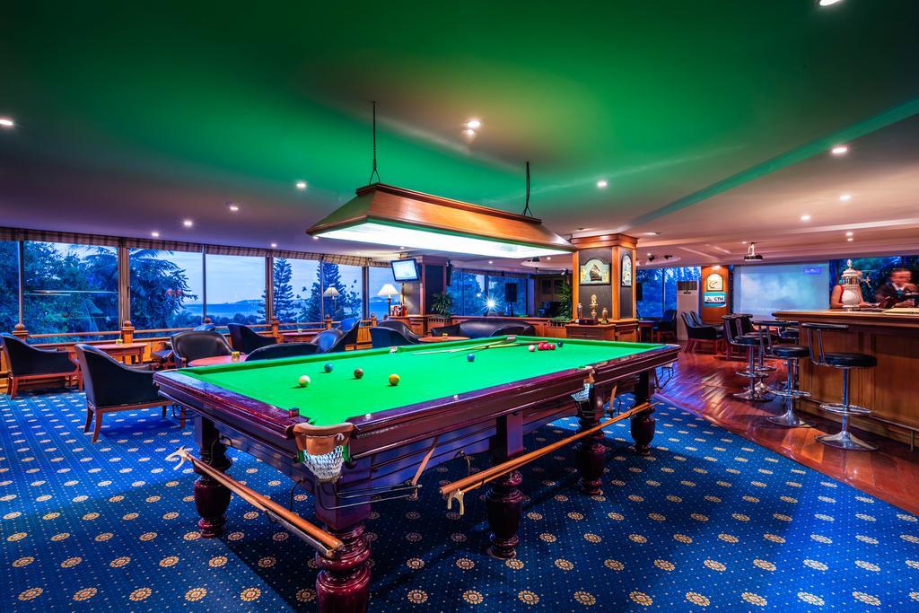 Cholchan Pattaya Beach Resort - Sha Extra Plus Kültér fotó The Snooker Room